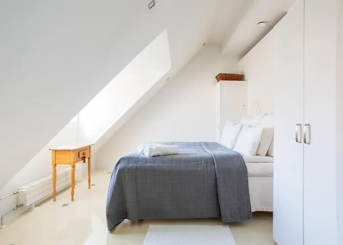 Stunning Huvilakatu Penthouse
